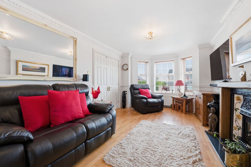 Property photo 3 of 30