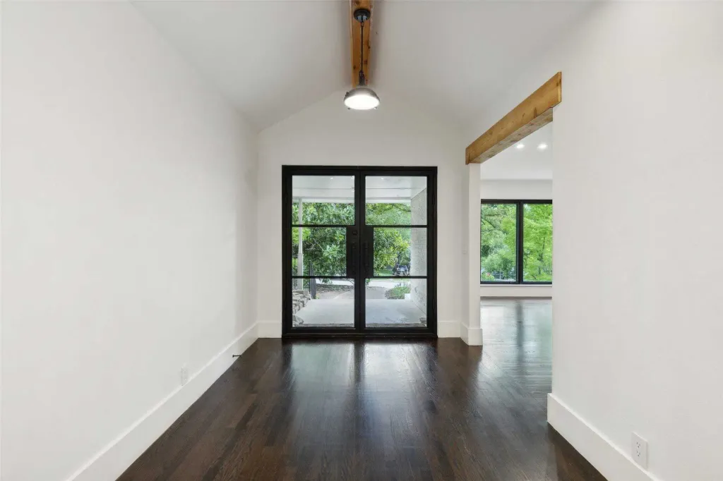 Property photo 2 of 16 <Alttext/>
