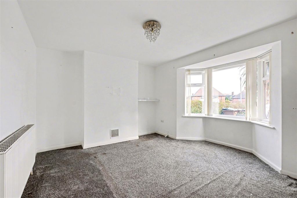 Property photo 2 of 16 Lounge_3.Jpeg