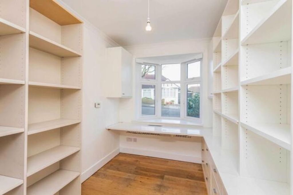 Additional image 9 of 5 bed semi-detached house for saleFarndale Crescent, Greenford UB6