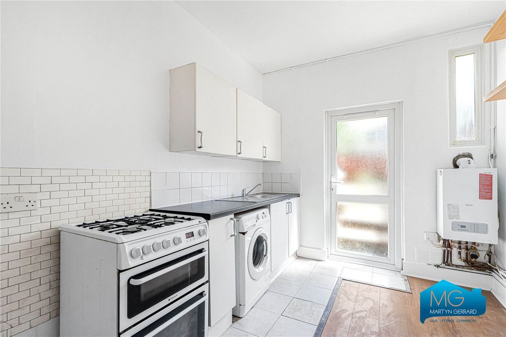 Property photo 2 of 15 Picture No. 68