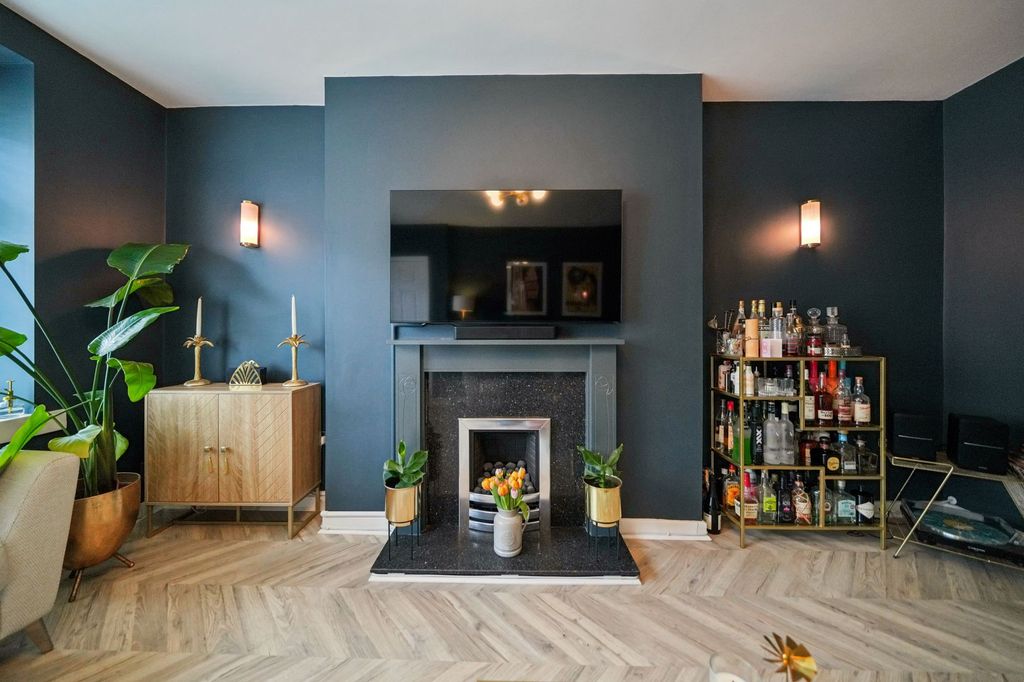 Property photo 3 of 22