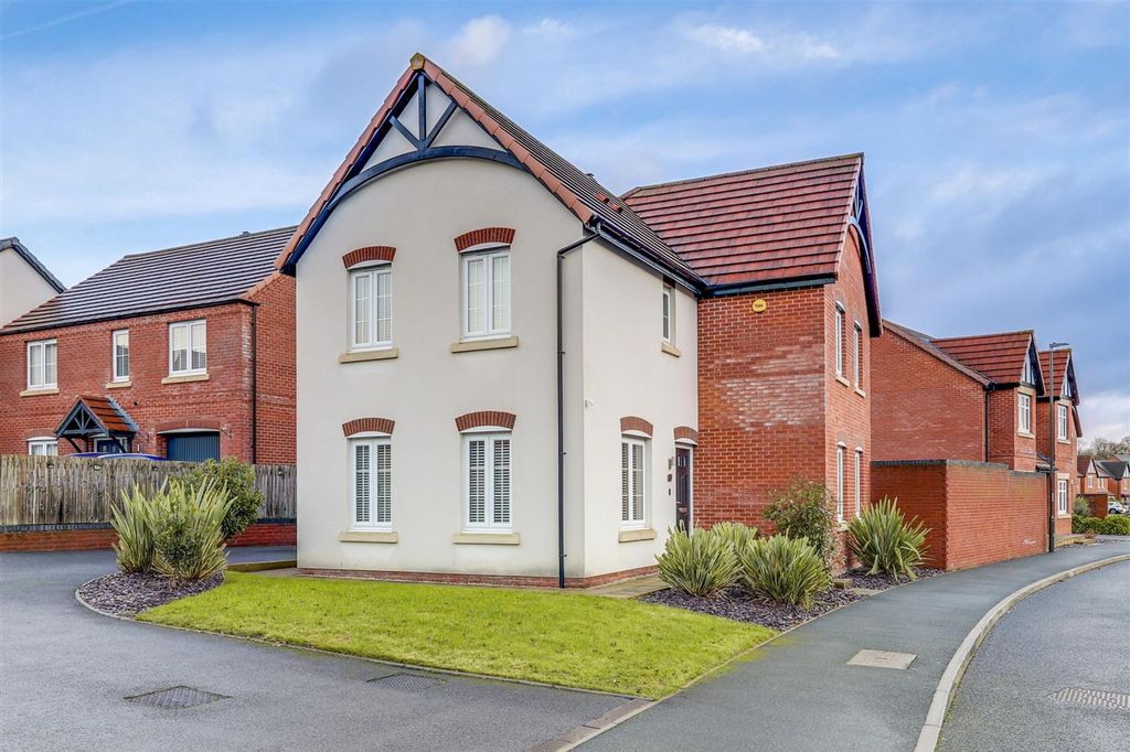 Property photo 1 of 26