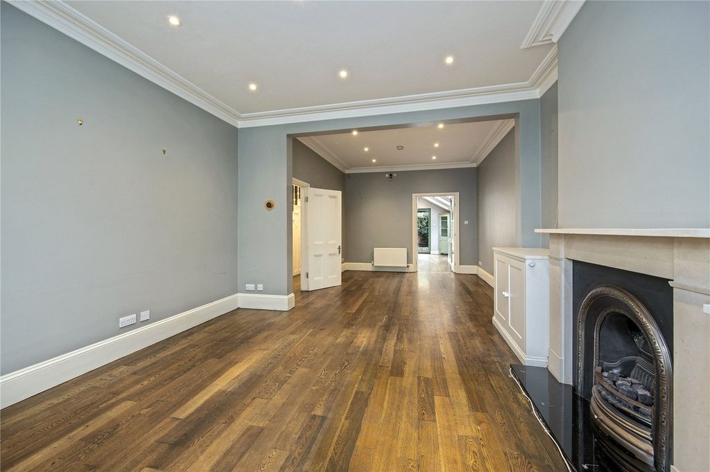 Property photo 2 of 10 Picture No. 15