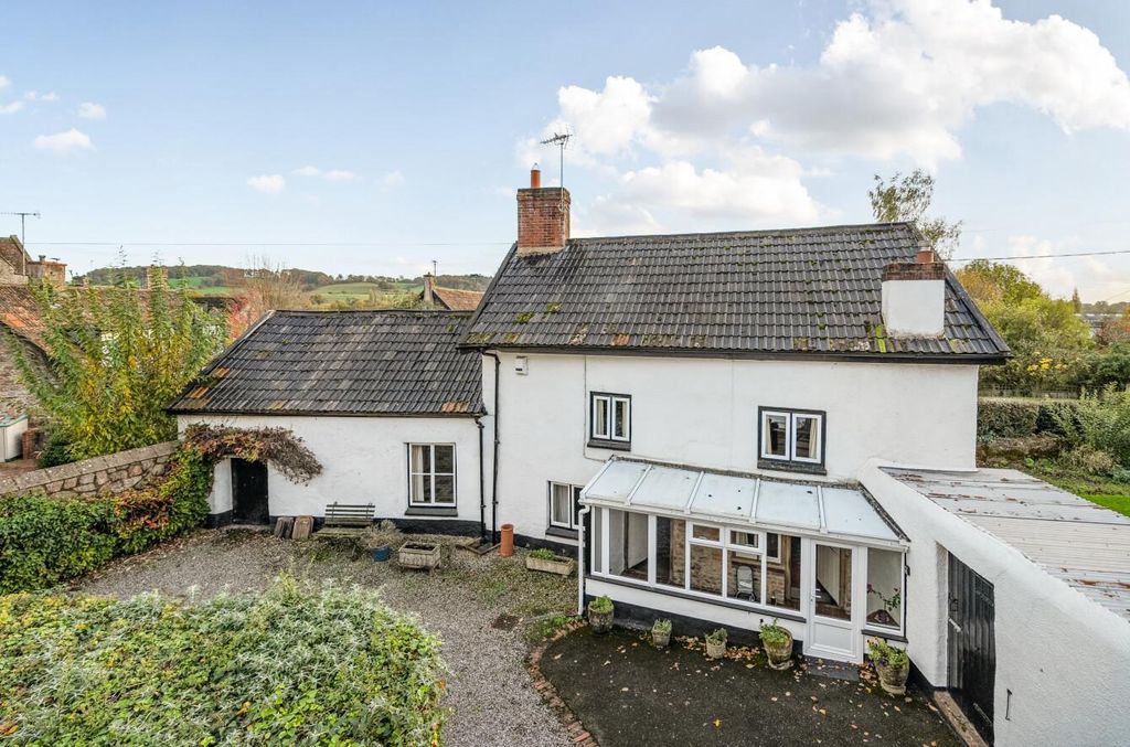 Property photo 1 of 13 Front