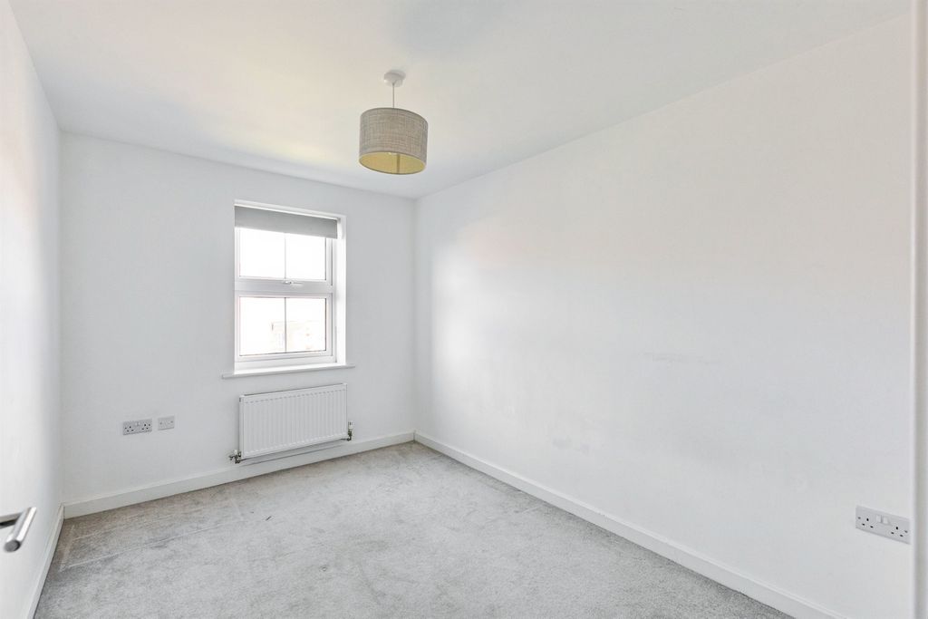 Additional image 14 of 2 bed flat for saleNina Carroll Way, Kettering NN15