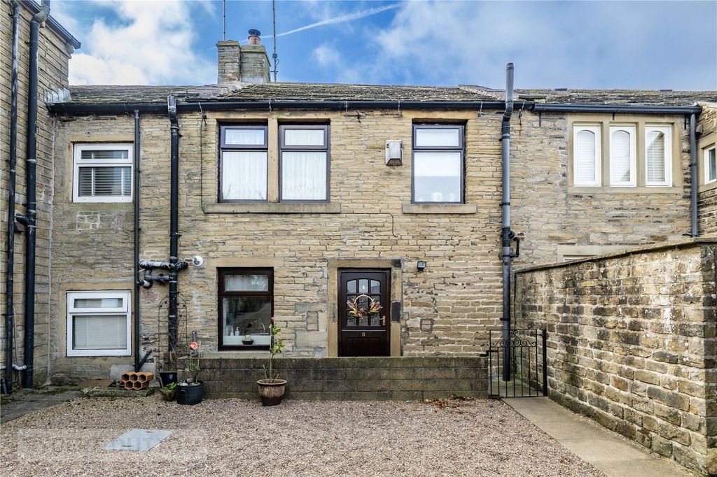 Property photo 1 of 19 Front