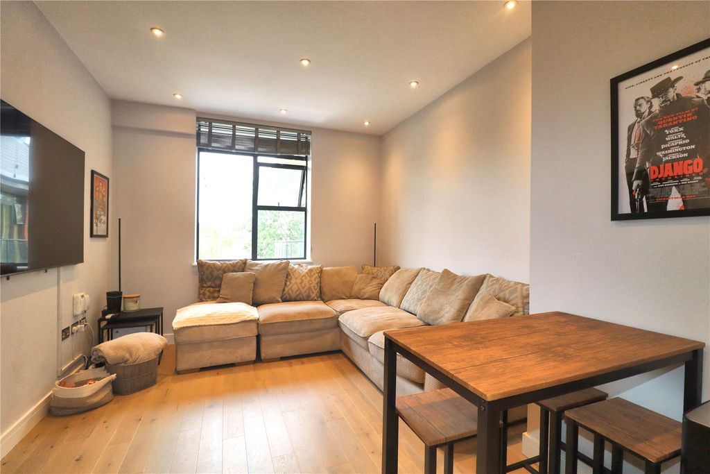 Property photo 3 of 7 Picture No. 04