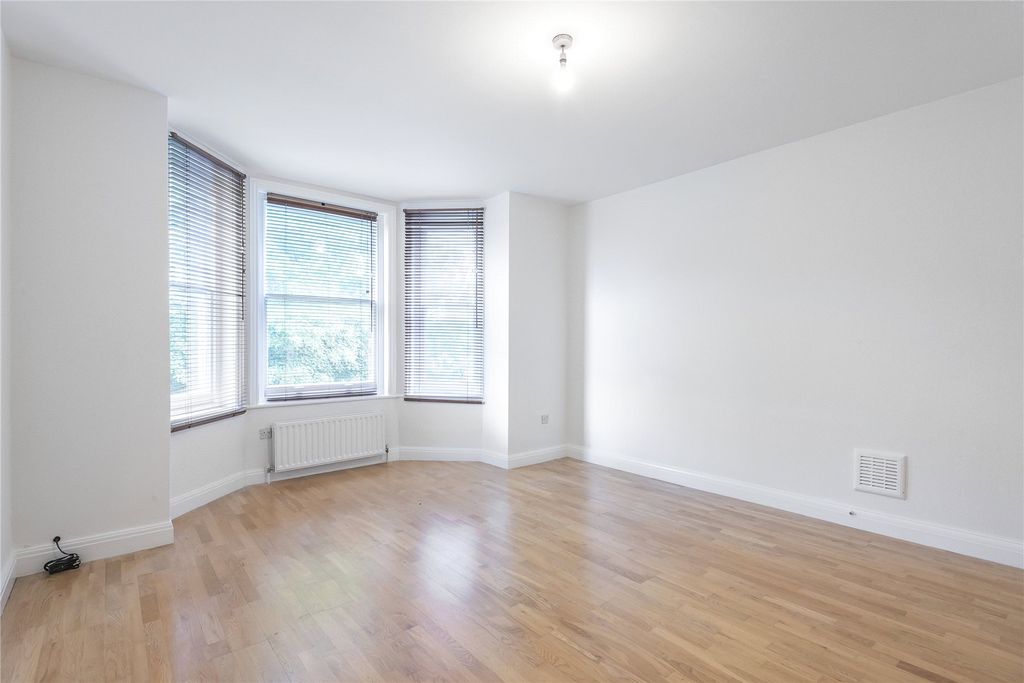Property photo 2 of 7 Picture No. 02