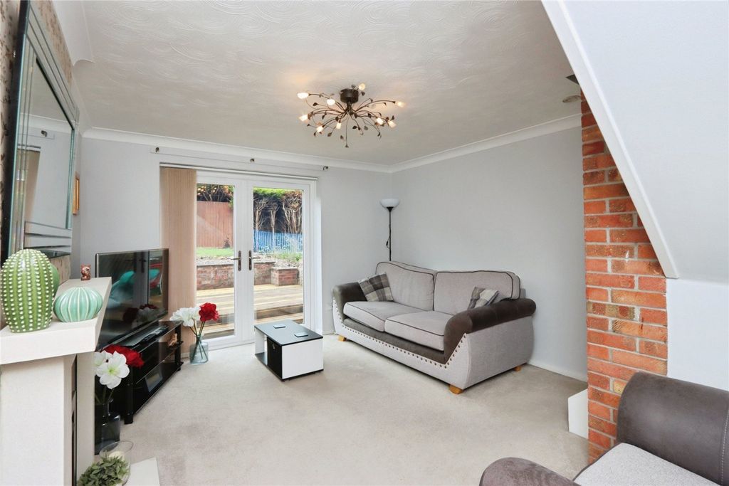 Property photo 2 of 17 Picture No. 30