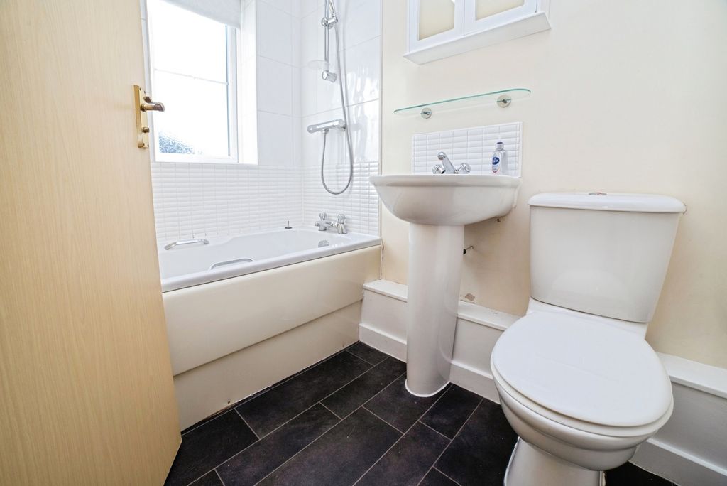 Property photo 3 of 15 Pbox-Img.Jpg