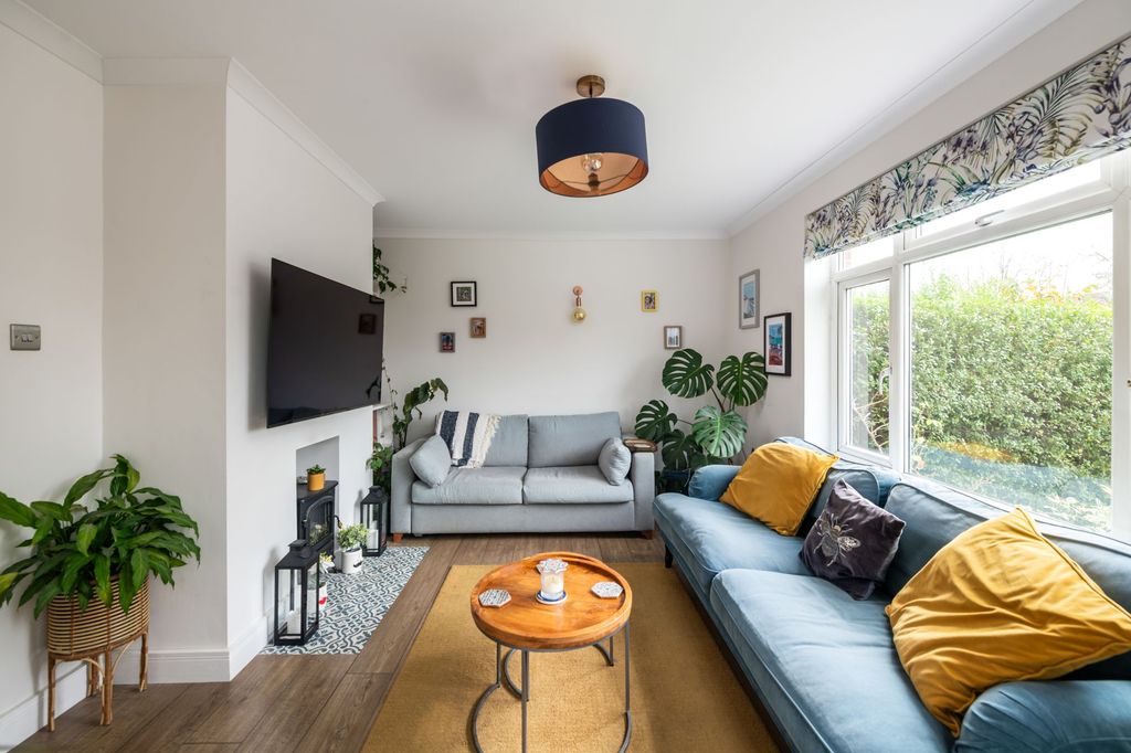 Property photo 3 of 21