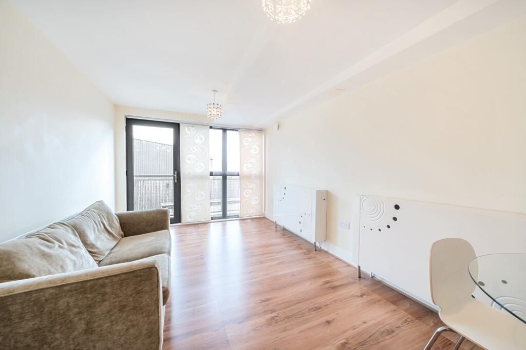 Property photo 1 of 8