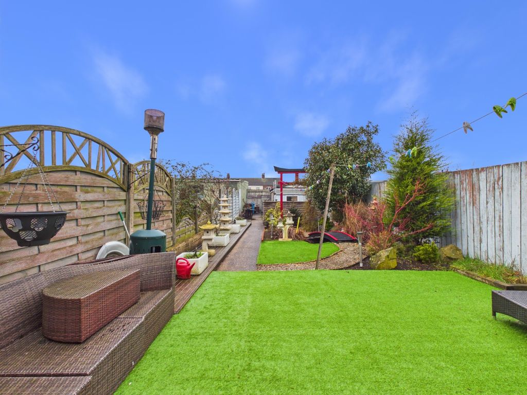 Property photo 1 of 15 4834142
