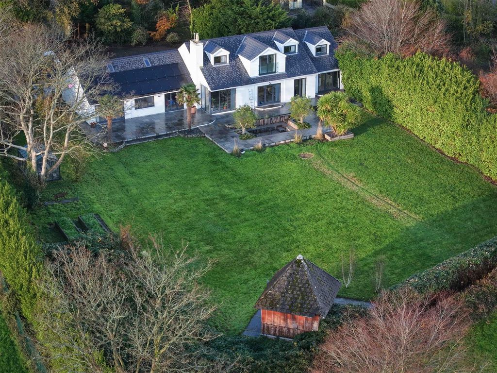 Property photo 2 of 37 Rear Garden