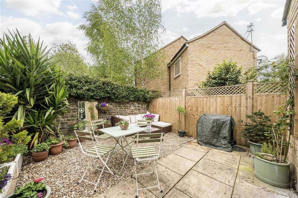 Property photo 3 of 9