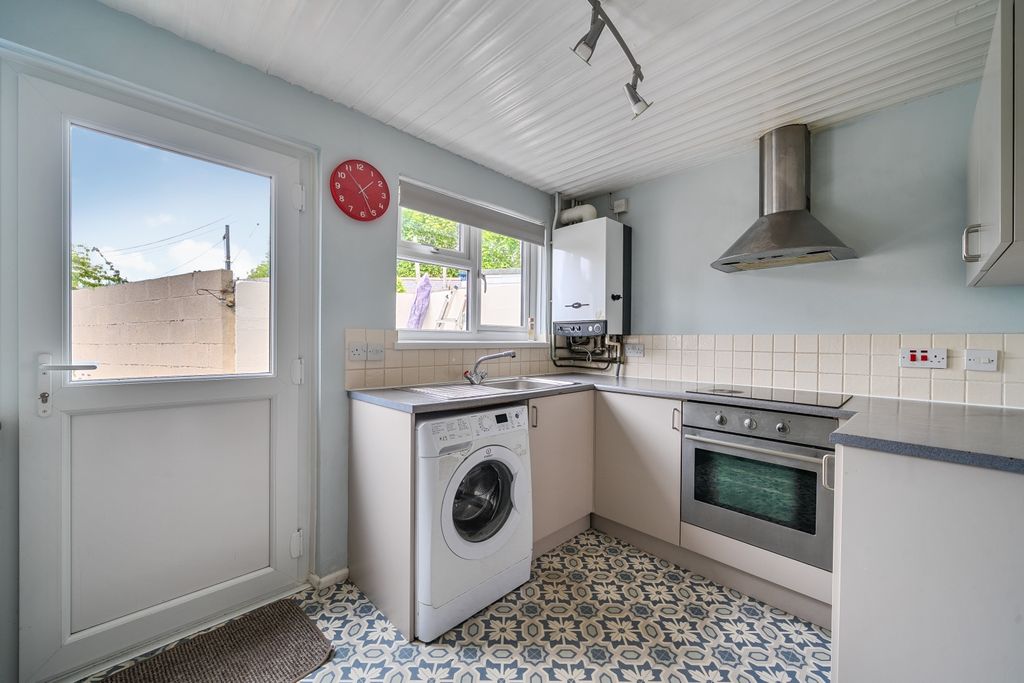 Property photo 3 of 18 1458292-6-6A03228005c14