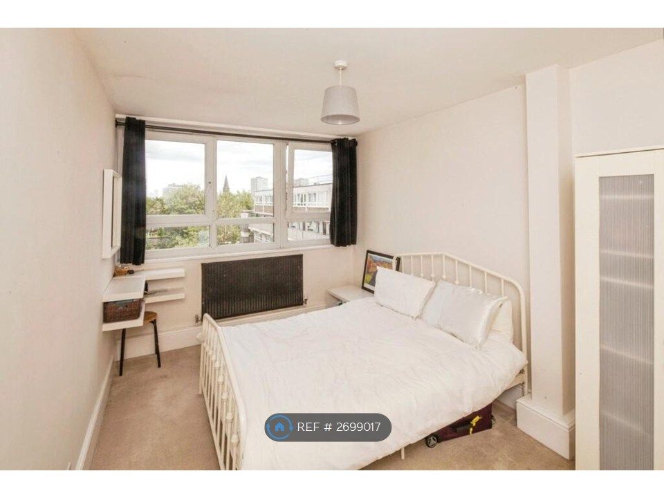 Property photo 3 of 7 Bedroom 1