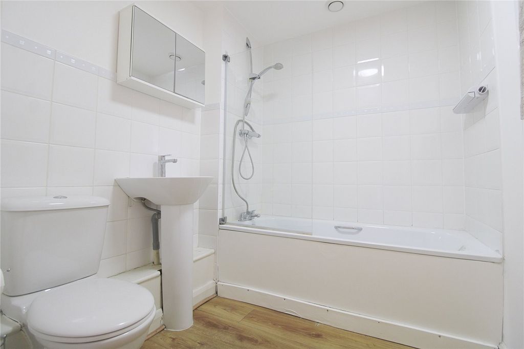 Property photo 3 of 9 Picture No. 13