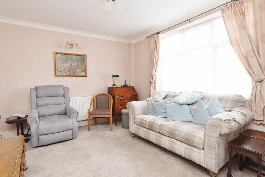 Property photo 2 of 11