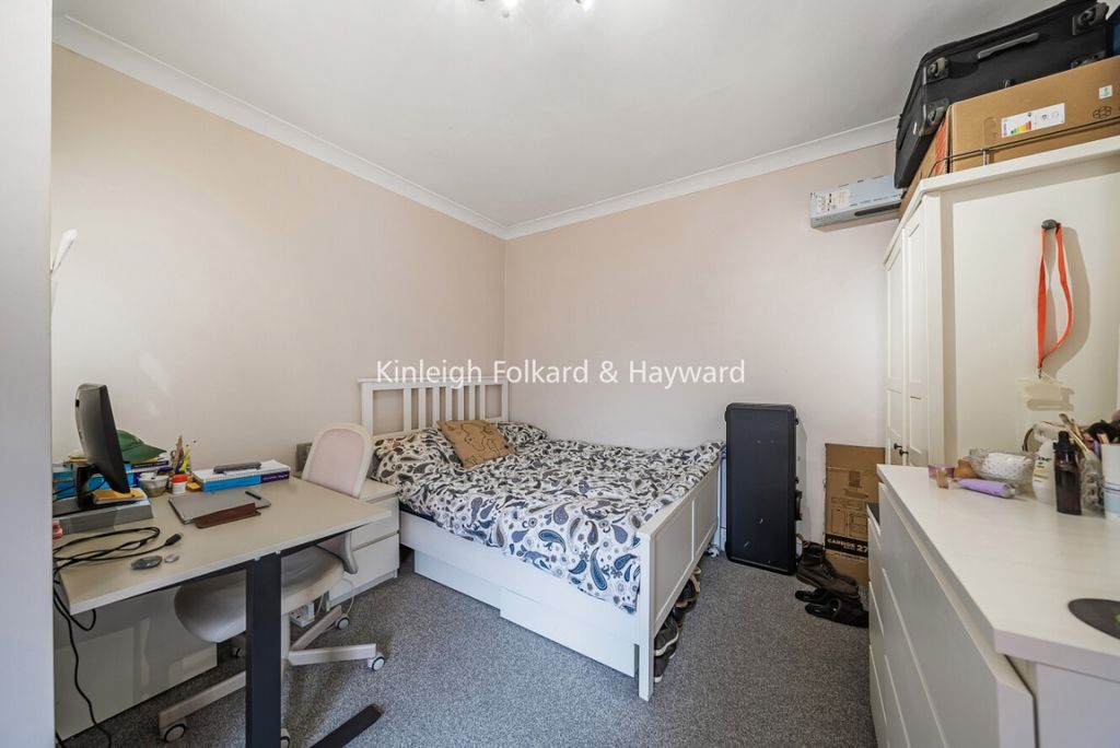 Property photo 3 of 7 8A1E22Ea-c4Db-4B60-8