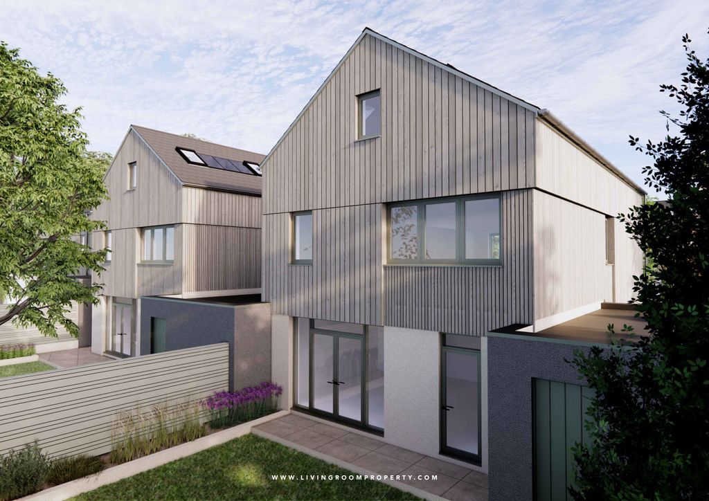 Property photo 2 of 20