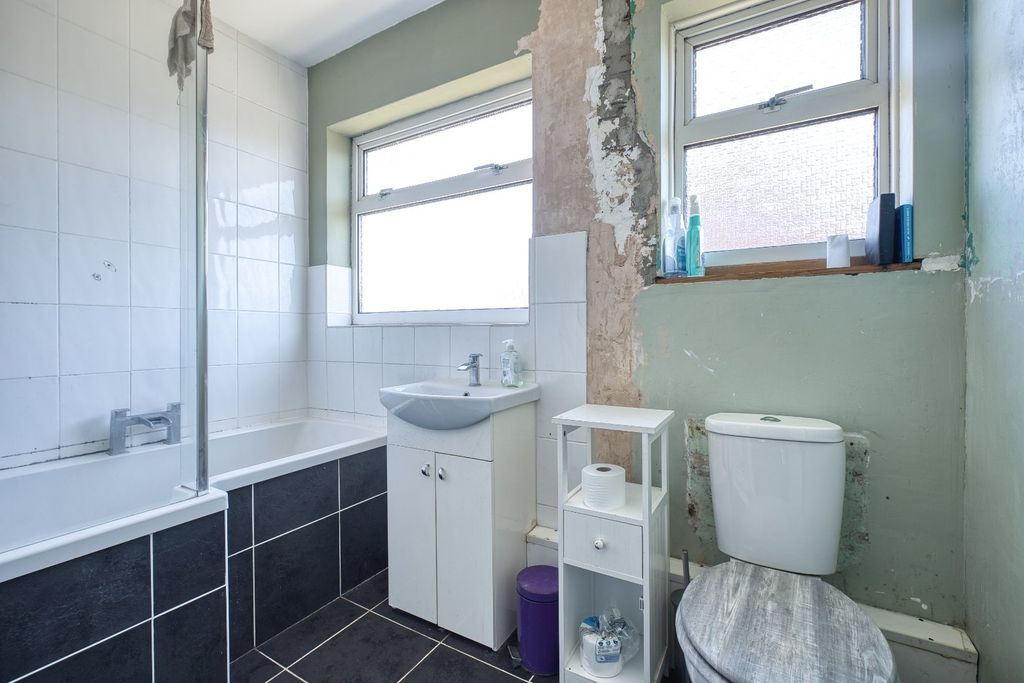 Additional image 10 of 4 bed semi-detached house for saleDumpton Park Drive, Ramsgate CT11
