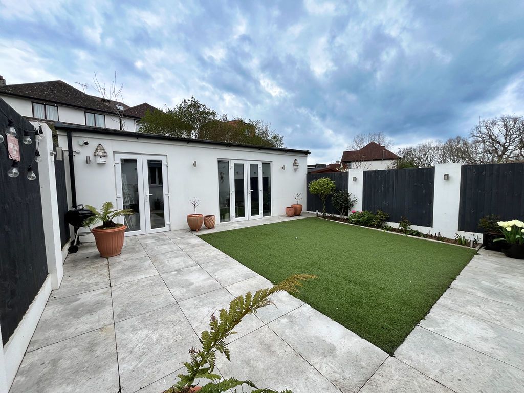 Additional image 7 of 5 bed semi-detached house for saleWest Close, Greenford UB6