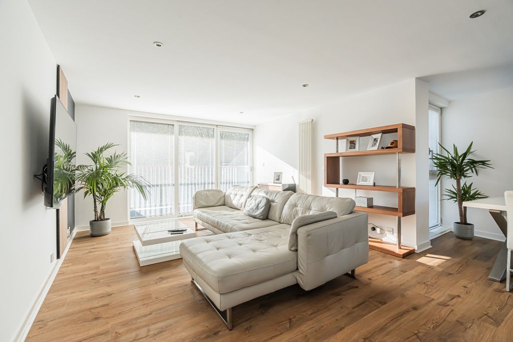 Property photo 2 of 20 Property Image 2