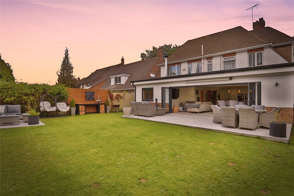 Property photo 1 of 22 Picture No. 27