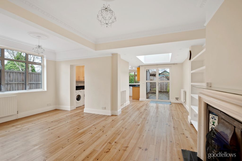 Property photo 2 of 24 Picture 2