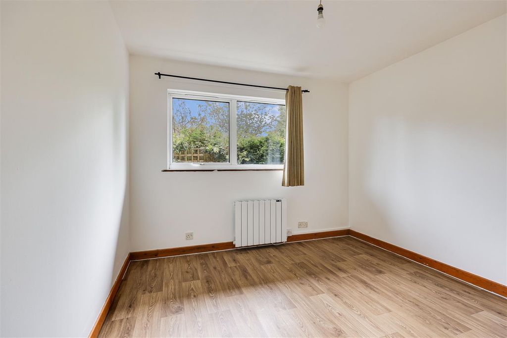 Property photo 3 of 18 Img (3).Jpg