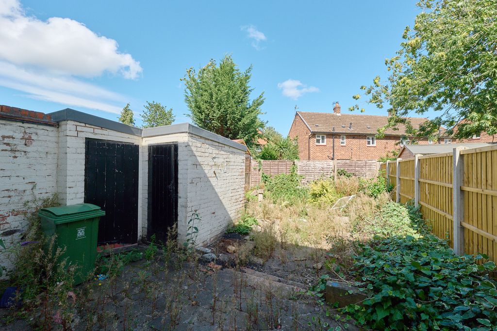 Property photo 2 of 4