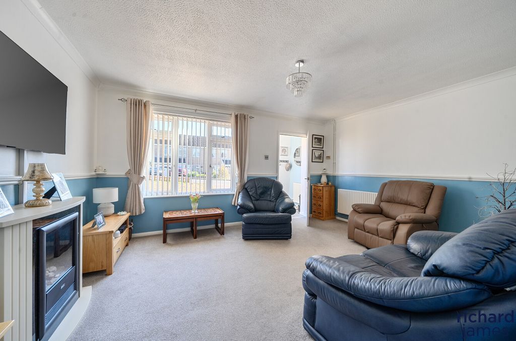 Property photo 2 of 24 04E043E7c97E4204845d17Cba1Fad90E