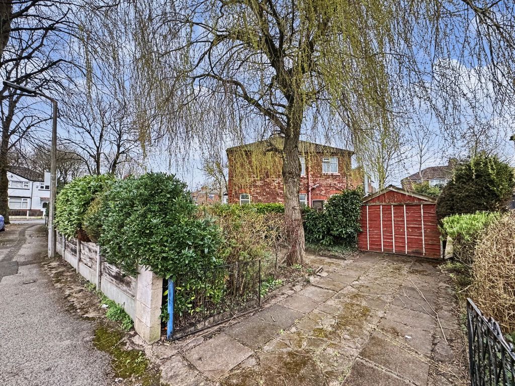 Property photo 2 of 16