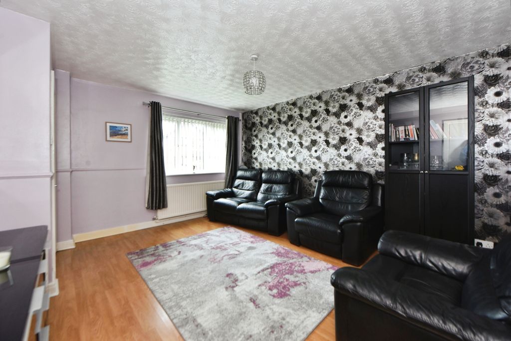 Property photo 2 of 20 Bob_7139