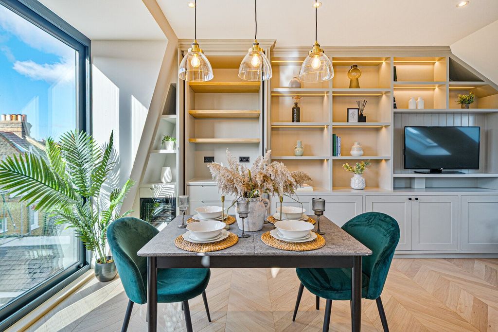 Property photo 1 of 19 Picture No. 01