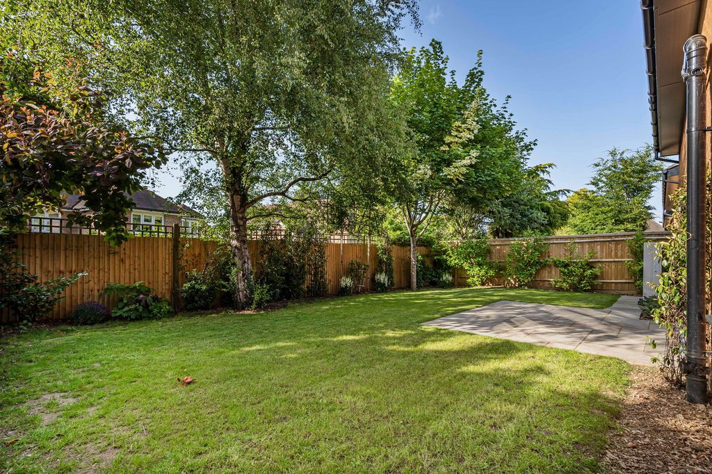 Property photo 3 of 18