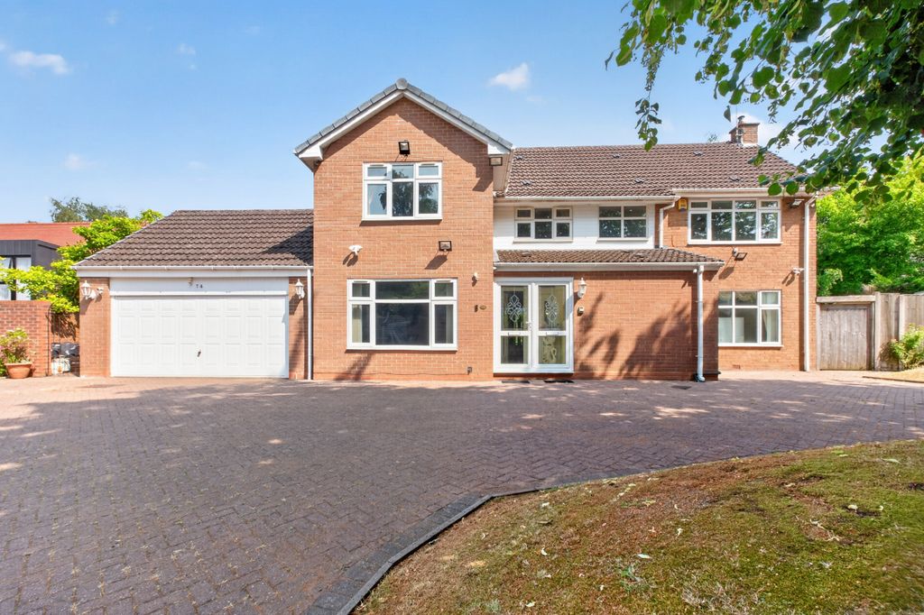 Property photo 1 of 36