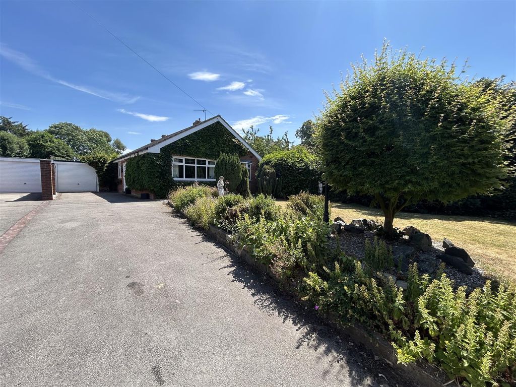 Property photo 1 of 12 Exterior