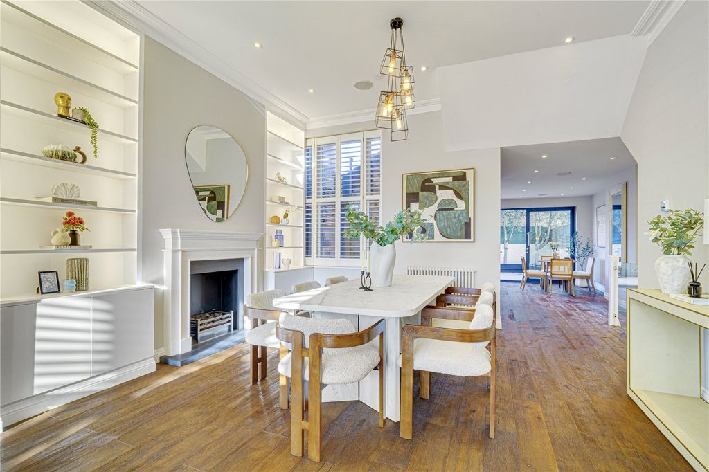 Property photo 3 of 16 Picture No. 19