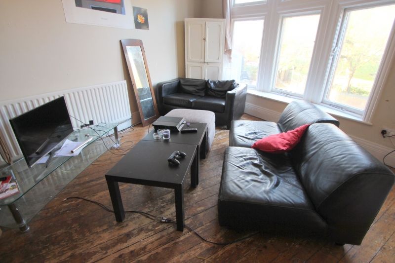 Property photo 2 of 6