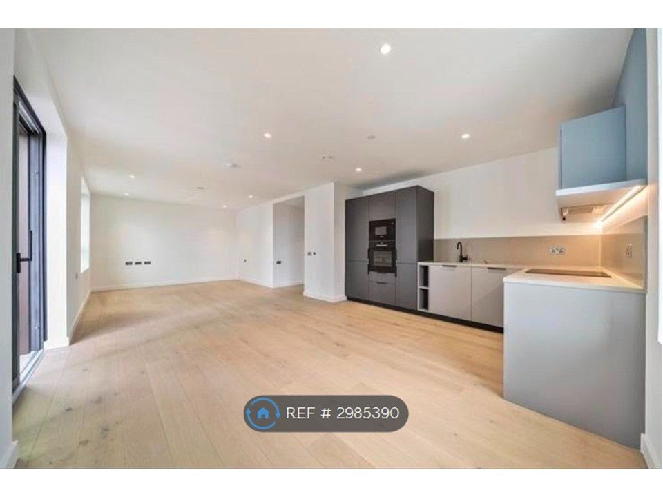 Property photo 1 of 6 Before Furnished