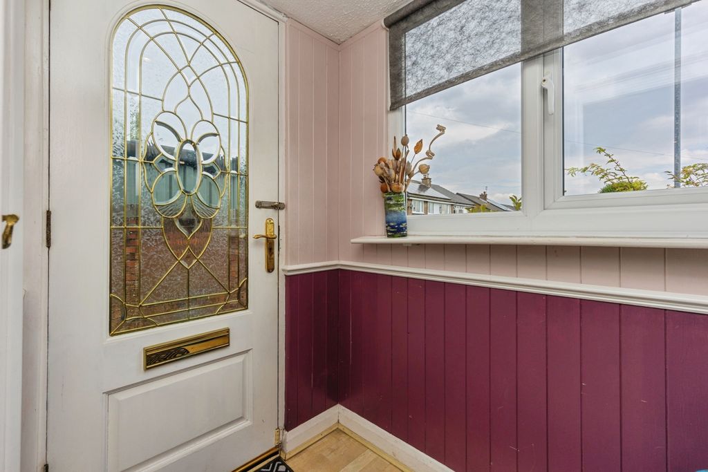 Property photo 3 of 24 Pbox-Img.Jpg