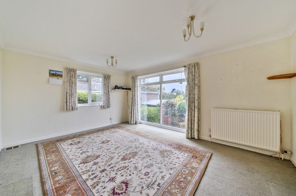 Property photo 2 of 17 2 - Lounge