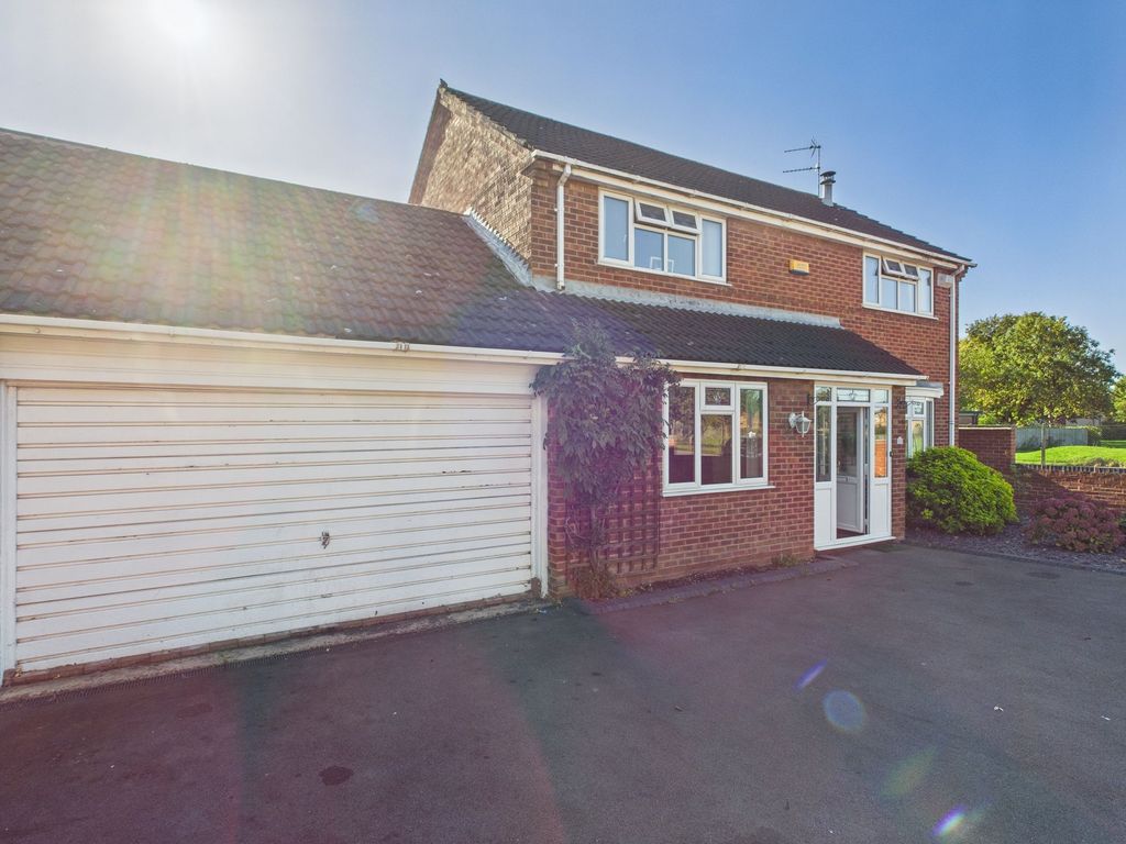 Property photo 2 of 31