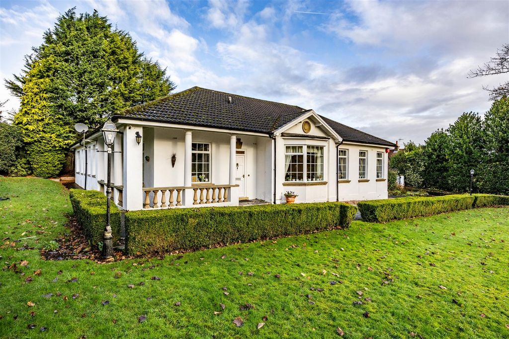 Property photo 1 of 56 170Wsrhudds-181125-4.Jpg