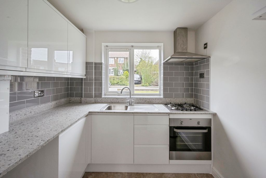 Property photo 2 of 16 Kitchen