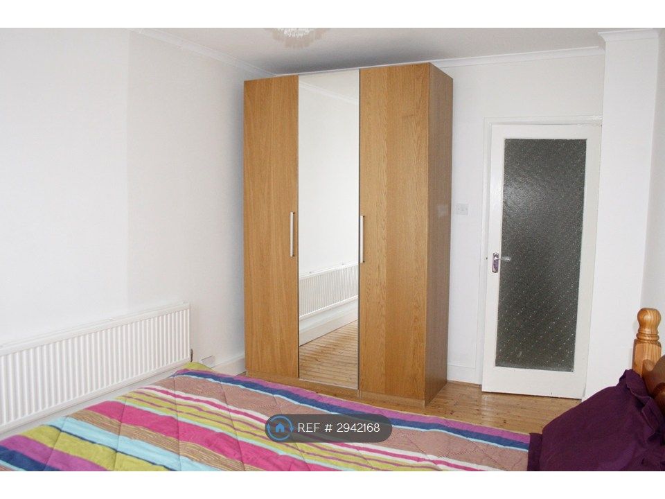 Property photo 2 of 26