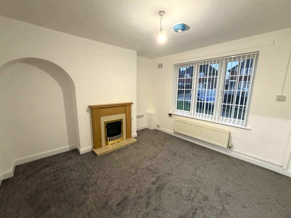 Property photo 2 of 10 5Fad2820-1352-49cc-A674-A1B1Ae70324c.Jpg